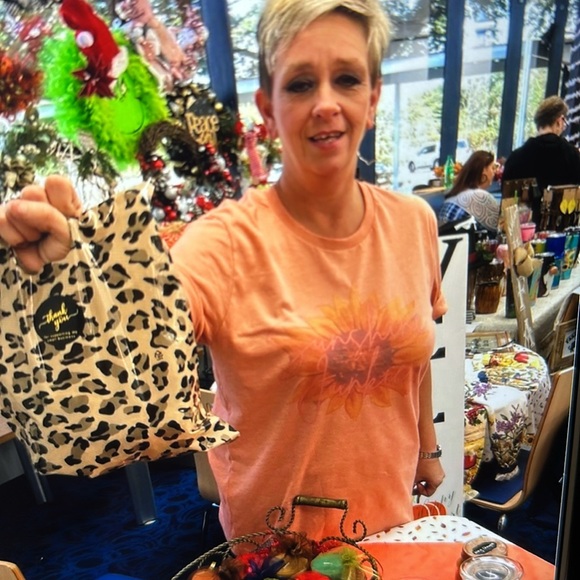 PLEASE, FOLLOW @SCENT_UNLEASHED TO BE NOTIFIED WHEN I HOST MY NEXT CANDLE SHOW! - Picture 11 of 14